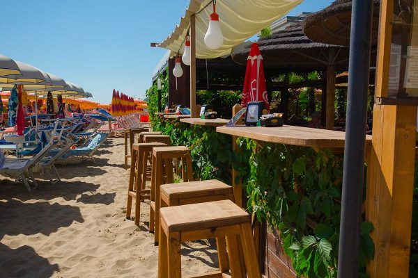 bar-in-spiaggia-pesaro